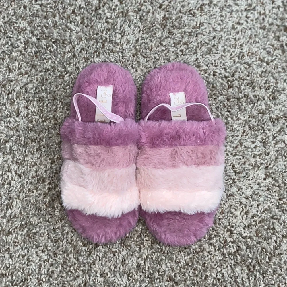 Elle Girl Fluffy Pink and Purple Slippers size M